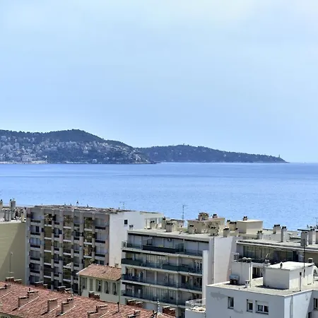 Vue Exceptionnelle Proche Mer 4 Personnes Nice